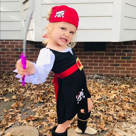 “Precious Lil Pirate” Toddler Costume ❤️🖤 - Picture 6 of 6